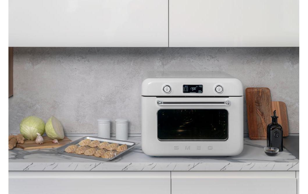 SMEG Dampfbackofen COF01 WhEU Weiss