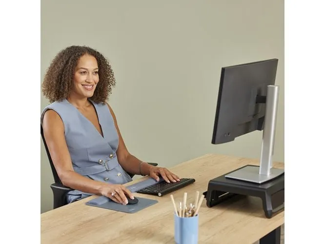 Fellowes Workplace Handgelenkauflage Breyta 320 mm Marineblau 1 Stück Fellowes Workplace Handgelenkauflage Breyta 320 mm Marineblau 1 Stück