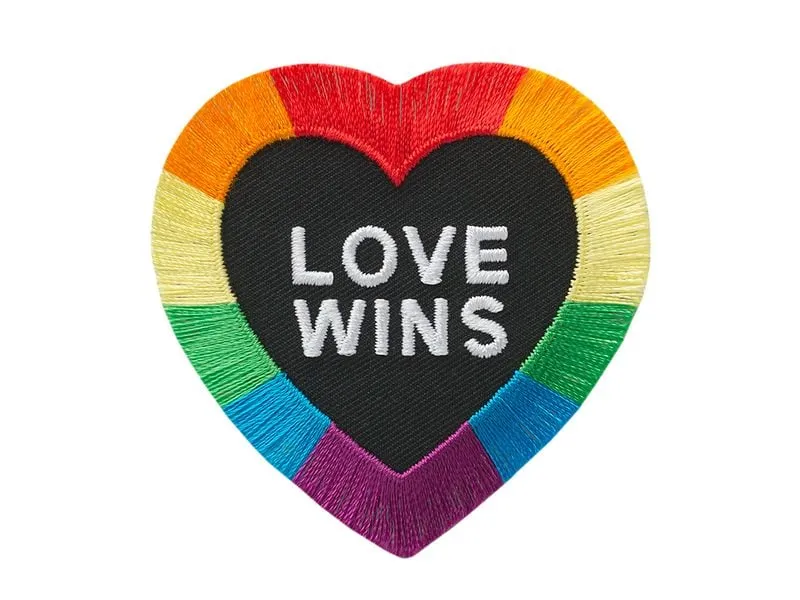 Mono-Quick Aufbügelbild Midi Love Wins 1 Stück Mono-Quick Aufbügelbild Midi Love Wins 1 Stück