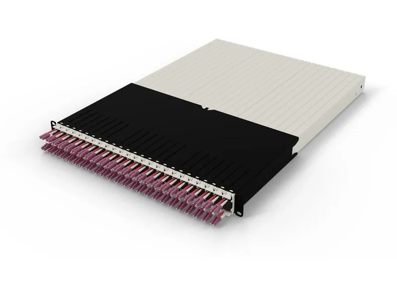 Patchbox patchbox.one / 30RU / MM LC – LC, OM4, Duplex, 1.8 m