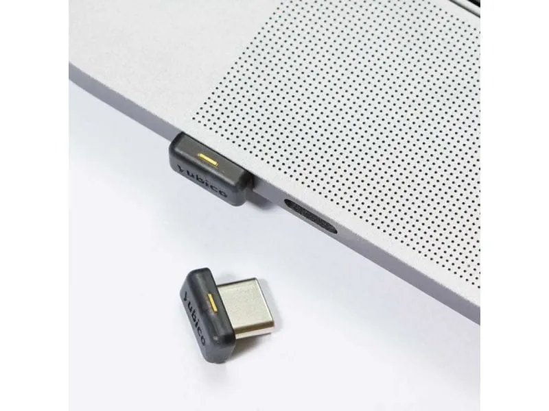 Yubico YubiKey 5C Nano FW 5.8 USB-C, 1 Stück Yubico YubiKey 5C Nano FW 5.8 USB-C, 1 Stück