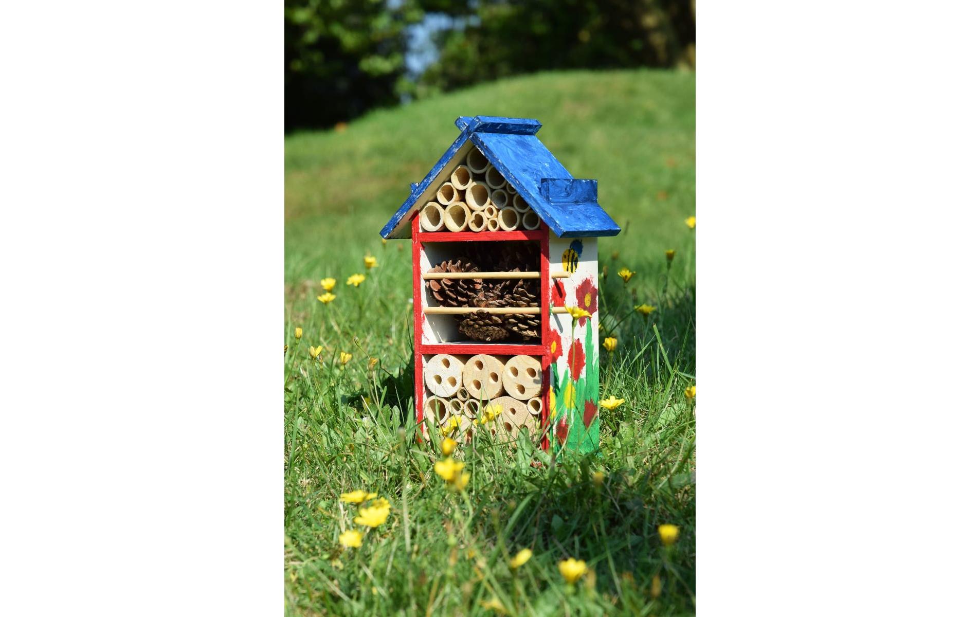 dobar Insektenhotel Bastelset, 16 x 9.5 x 28 cm