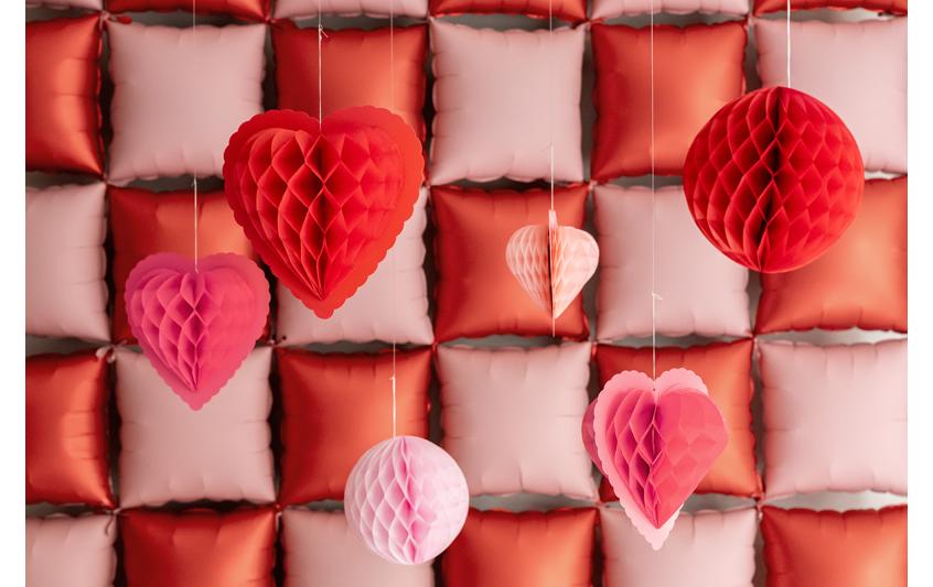 Partydeco Papierdekoration Honeycomb Herzen, Rot, 20-30 cm, 3 Stück Partydeco Papierdekoration Honeycomb Herzen, Rot, 20-30 cm, 3 Stück