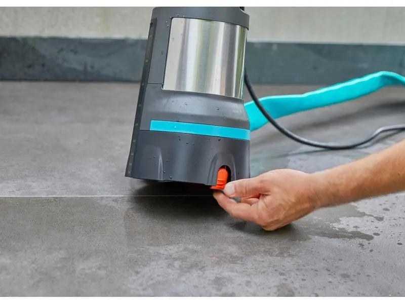 GARDENA Klarwasserpumpe 11000 Aquasensor GARDENA Klarwasserpumpe 11000 Aquasensor
