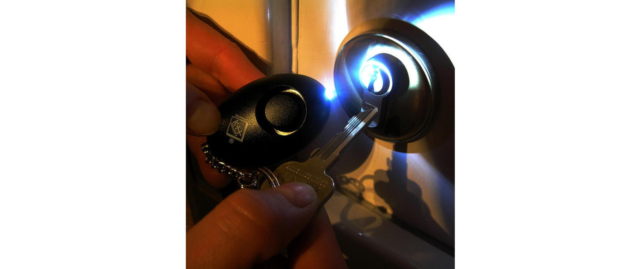 KH Security Schlüsselalarm mit LED-Lampe