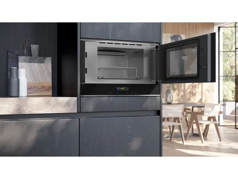 Siemens Einbaumikrowelle iQ700 BE732R1B1C Schwarz Siemens Einbaumikrowelle iQ700 BE732R1B1C Schwarz
