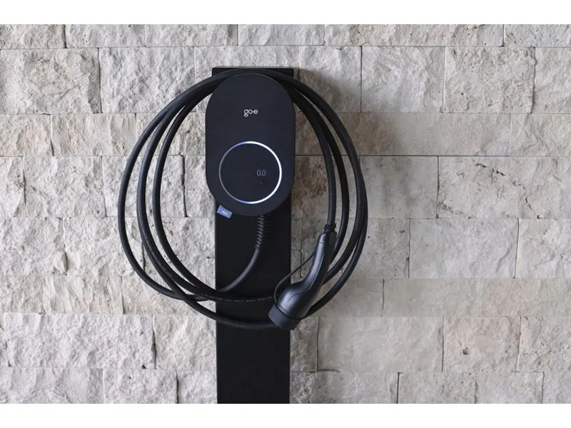 go-e Charger PRO CABLE ME 11 kW, SIM, RFID, 6 m, Schwarz go-e Charger PRO CABLE ME 11 kW, SIM, RFID, 6 m, Schwarz