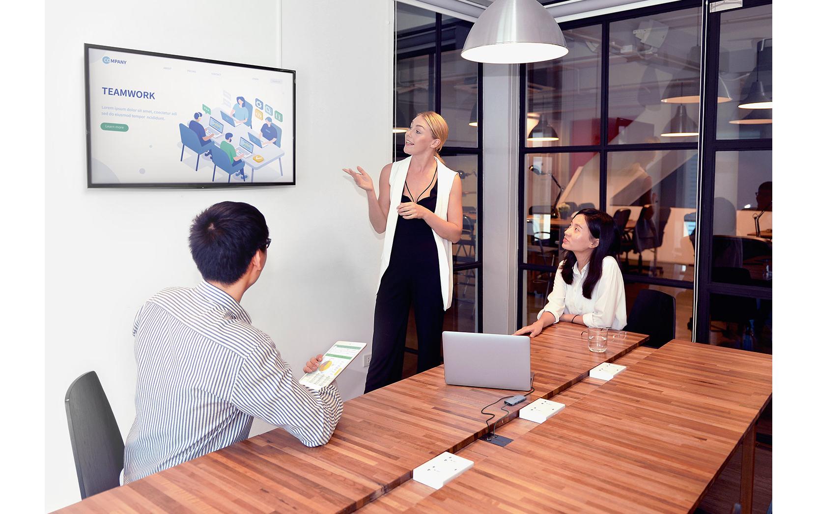 D-Link DUB-2327 USB-C Hub USB Typ-A/USB Typ-C D-Link DUB-2327 USB-C Hub USB Typ-A/USB Typ-C