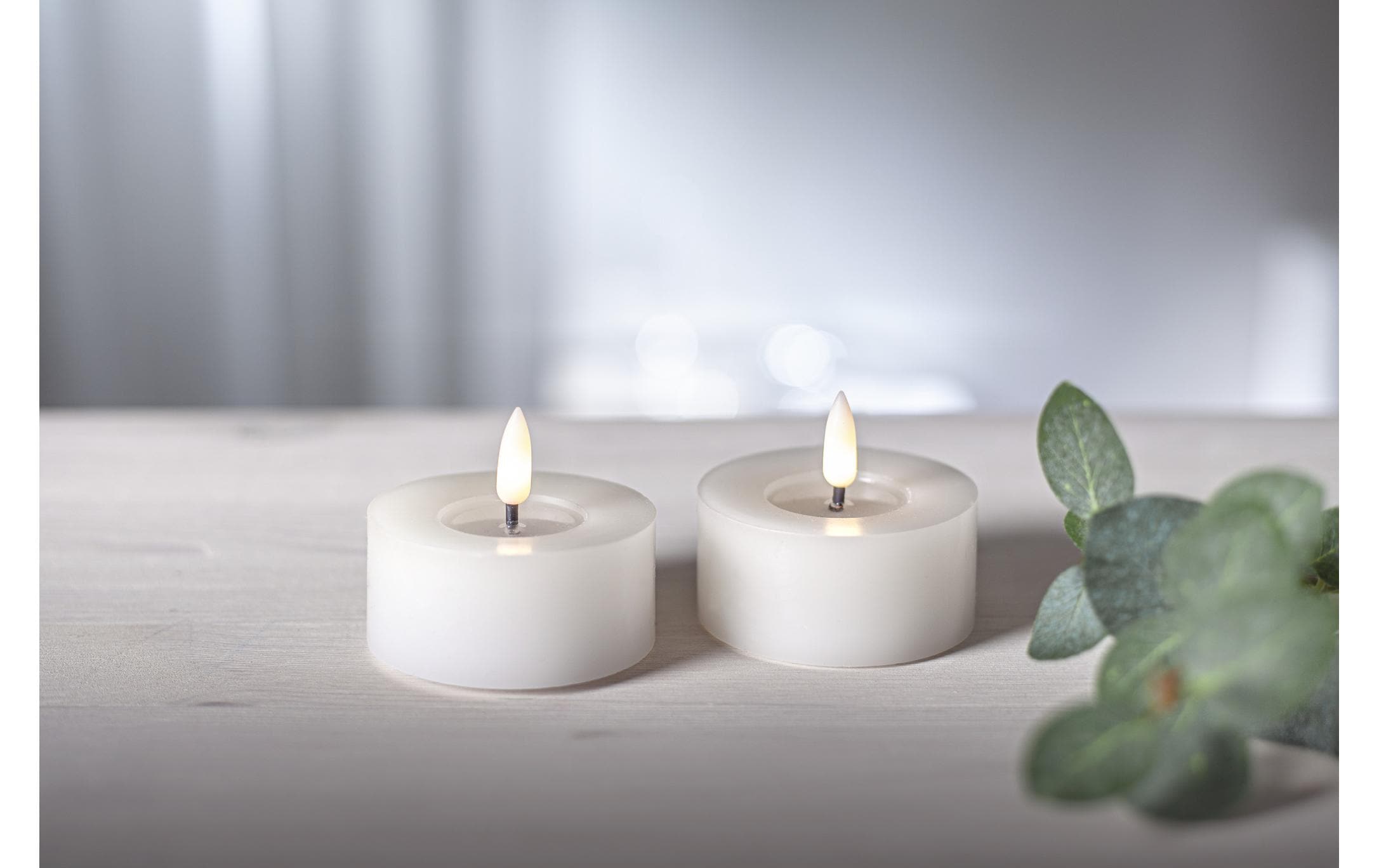 Star Trading LED Teelichter Set Flamme Flow 2 Pack, Weiss Star Trading LED Teelichter Set Flamme Flow 2 Pack, Weiss