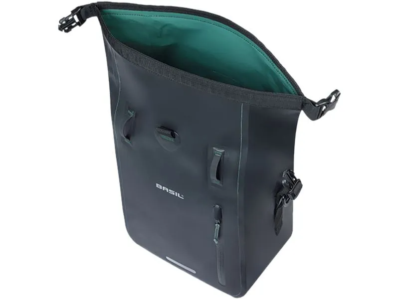BASIL Gepäckträgertasche Rivo M, Tarpaulin MIK 12-15 l, schwarz BASIL Gepäckträgertasche Rivo M, Tarpaulin MIK 12-15 l, schwarz