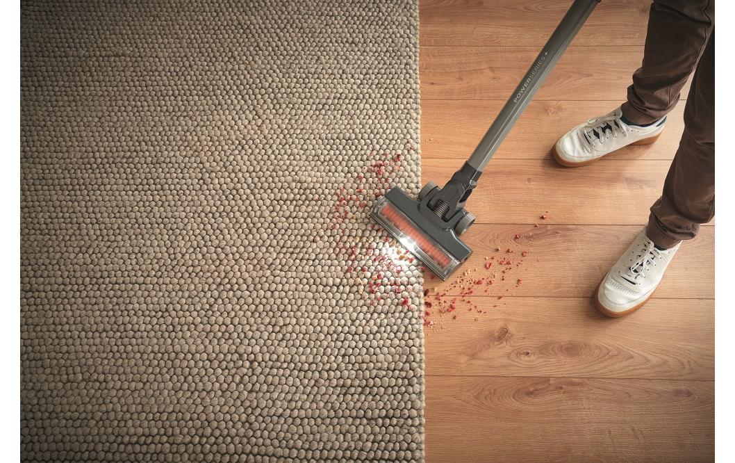 BLACK+DECKER Akku-Hand- und Stielsauger BHFEA520J Grau/Orange