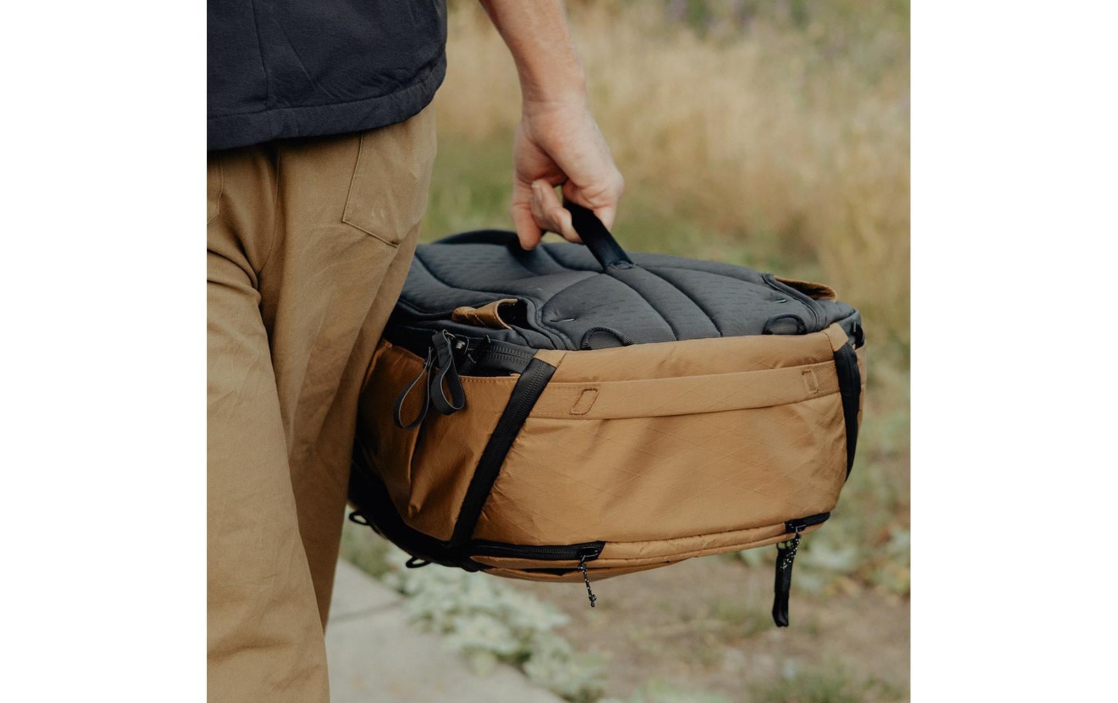 Peak Design Fotorucksack 45 l Coyote