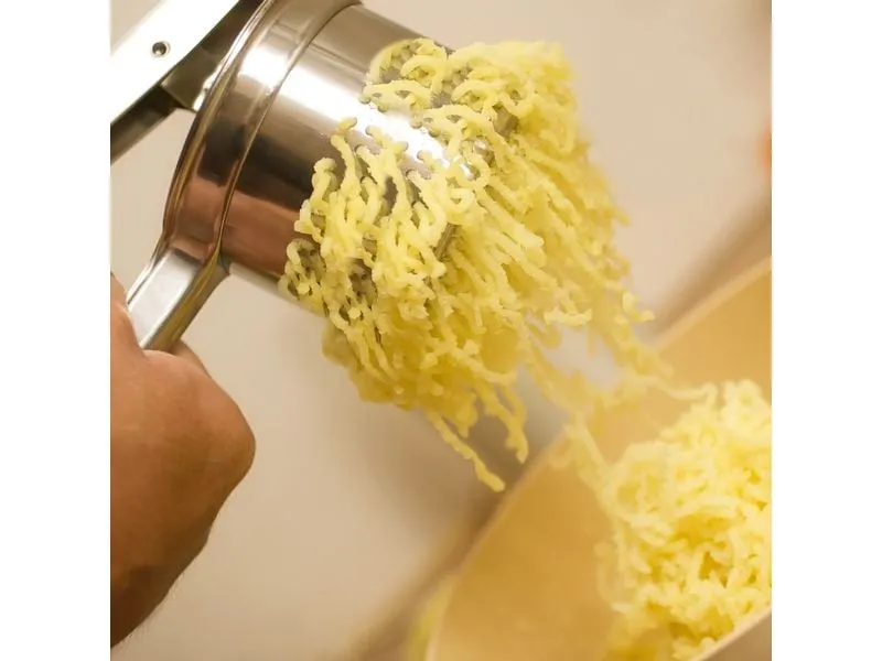 relaxdays Spätzle- und Kartoffelpresse Silber relaxdays Spätzle- und Kartoffelpresse Silber