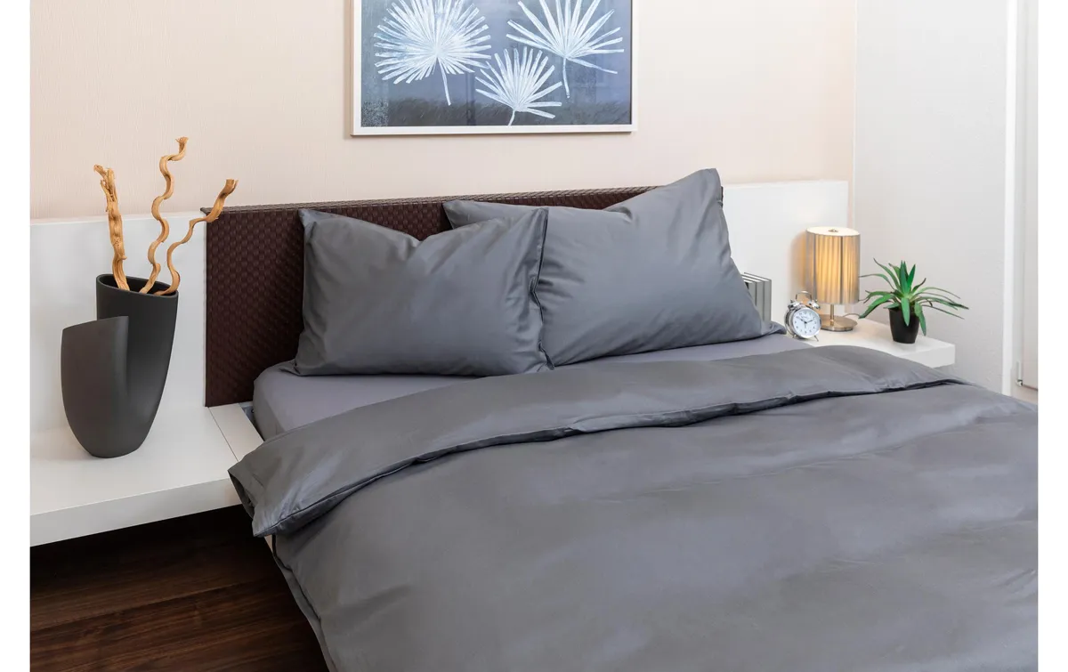 COCON Bettwäsche Satin 160 x 210 / 50 x 70, Graphit COCON Bettwäsche Satin 160 x 210 / 50 x 70, Graphit