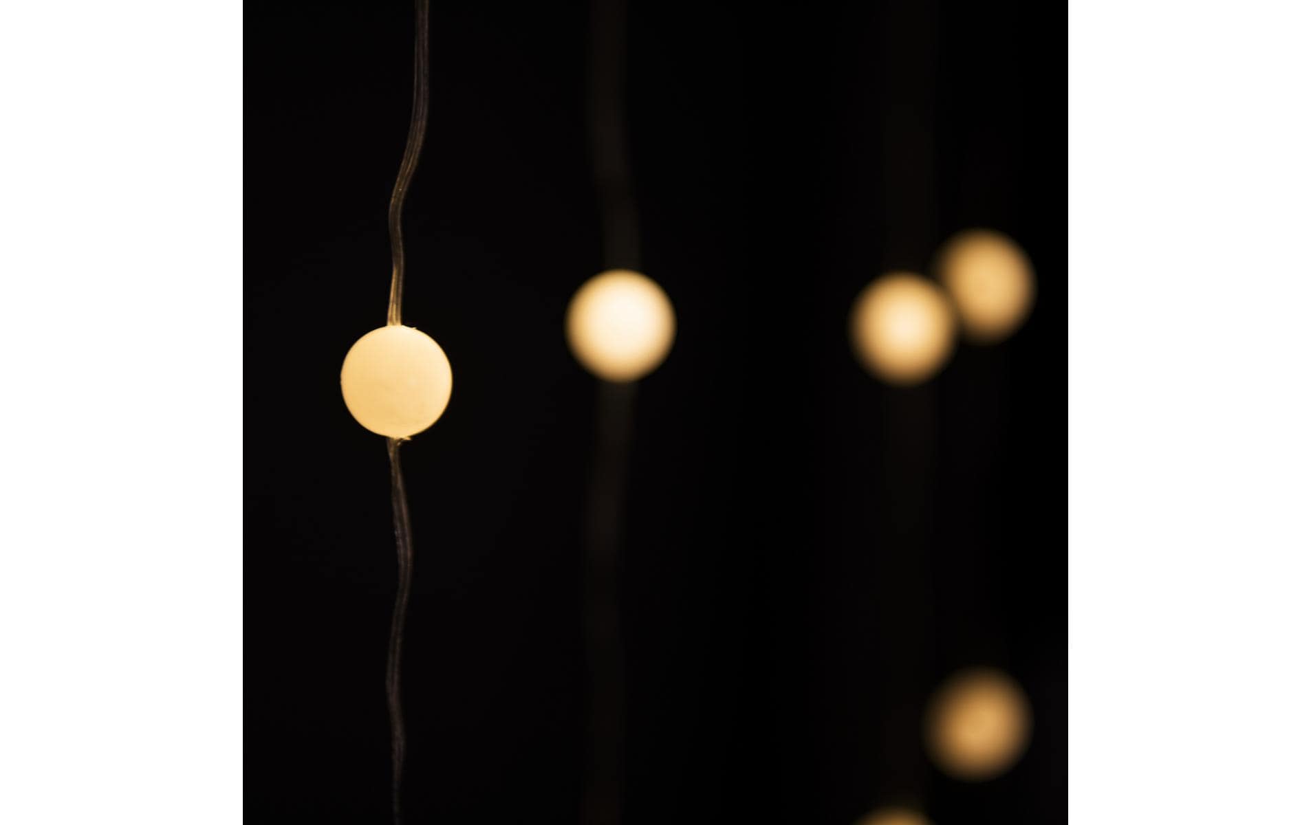 Konstsmide LED Lichtervorhang mit 120 Schneebälle USB, IP20